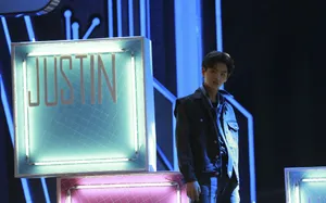 黄明昊《天天向上》剧照图片_3