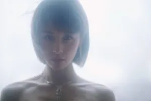 王子文性感黑裙活动写真图片_1