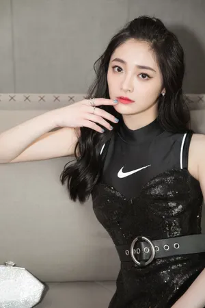 周洁琼性感动人写真图片_5