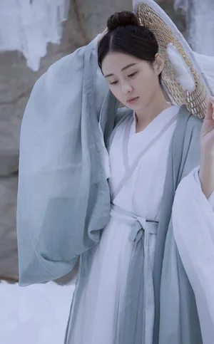 郑合惠子唯美古风写真图片_6