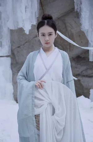 郑合惠子唯美古风写真图片_8