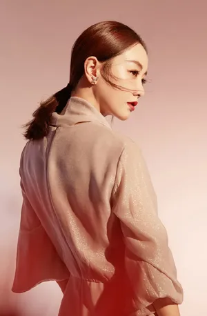 杨蓉温婉迷人魅力写真大片_4