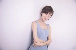 王汀清新淡雅活动写真图片_5