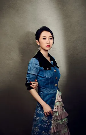 李念成熟魅力写真大片