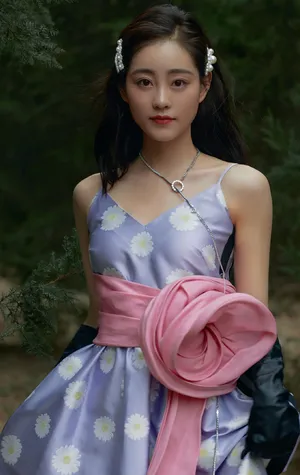 祝绪丹性感婀娜时尚写真图片_2