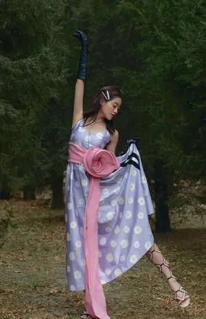 祝绪丹性感婀娜时尚写真图片_3