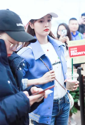 吴宣仪潇洒甜美写真图片_3