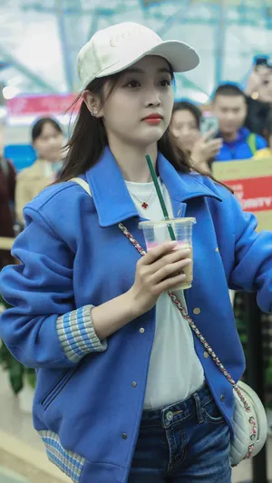 吴宣仪潇洒甜美写真图片_8