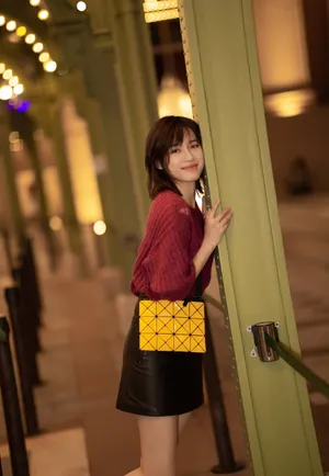 苏青秀丽甜美私服写真图片_2