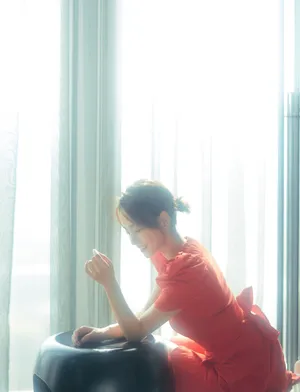 张嘉倪性感朦胧代言写真图片
