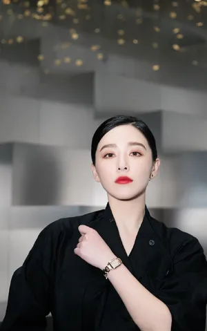 阚清子优雅知性写真图片_5