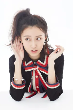 美女明星张鑫时尚写真图片