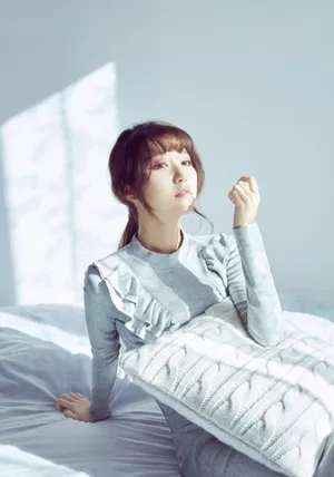鬼马精灵张鑫甜美性感写真_2