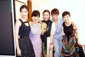齐溪《八个女人一台戏》首映礼图片_4