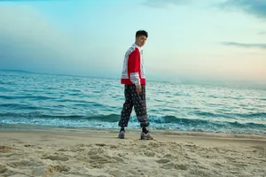 黄景瑜芭莎男士封面大片写真图片_3