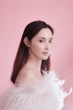 彭小苒性感甜美写真图片_8
