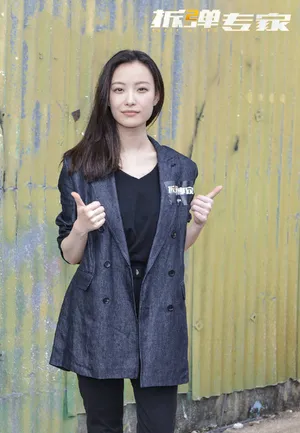 倪妮《拆弹专家2》香港发布会图片_5