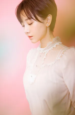 陈小纭清新粉嫩活动写真图片_2
