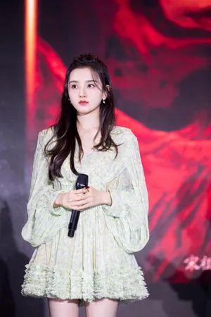 宋祖儿清纯甜美写真图片