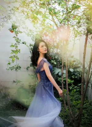 李沁高贵优雅写真图片_2
