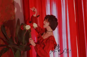 高雨儿美艳性感红裙写真图片_5
