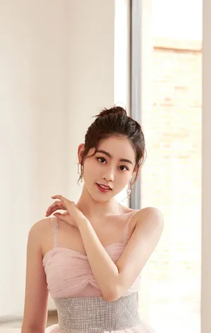 祝绪丹性感婀娜养眼写真图片_4