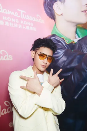 黄子韬时尚帅气活动图片_2