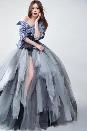 秦岚性感美艳写真图片_1