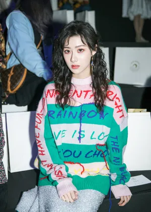曹曦月清新甜美写真图片