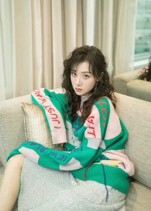 曹曦月清新甜美写真图片_2