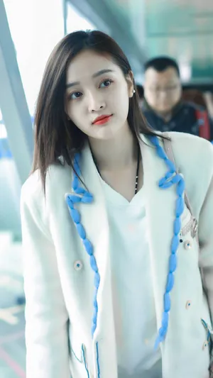 吴宣仪清爽甜美机场美照图片_7