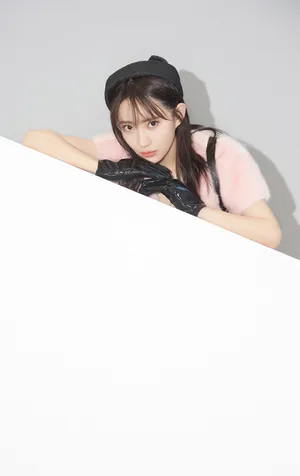 刘萌萌粉嫩柔美写真图片