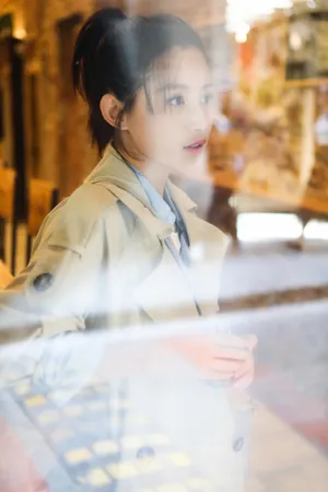 苏青简约时尚写真图片_4
