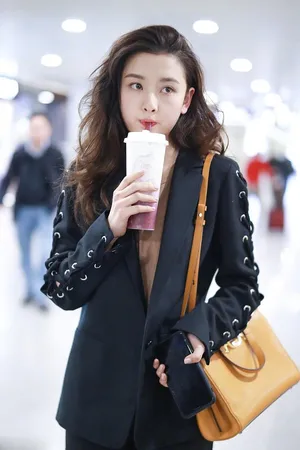 宋祖儿性感女人味美照图片_3