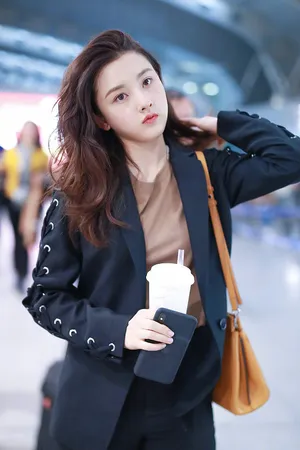 宋祖儿性感女人味美照图片_4