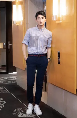 裴子添清爽帅气活动照图片_3