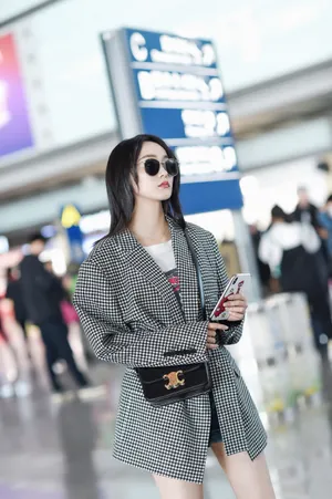 何泓姗性感时尚机场写真图片_4