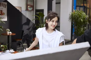 古力娜扎性感甜美写真图片_4