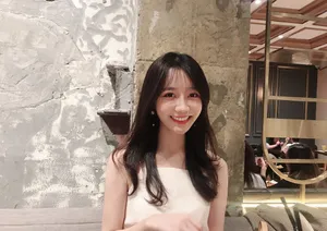 龙政璇靓丽清新生活照图片_3