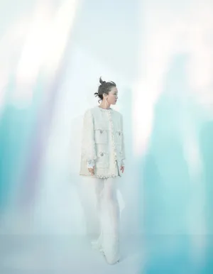 周迅梦幻光影时尚写真图片_4
