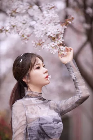紫宁AW19上海时装周迷人写真图片_5