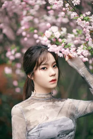 紫宁AW19上海时装周迷人写真图片_7
