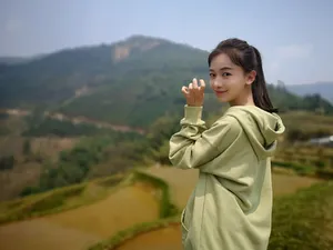 吴谨言清新脱俗写真图片_5