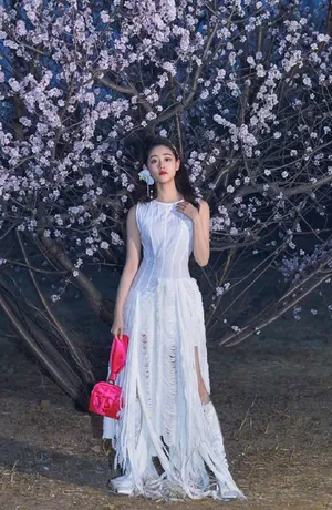祝绪丹清丽动人时尚写真图片_7