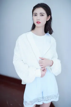 陈钰琪纯白甜美写真图片_4