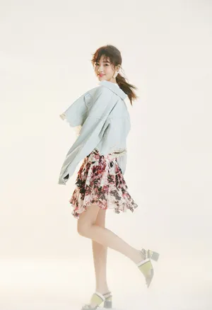 徐璐甜美性感写真图片_7