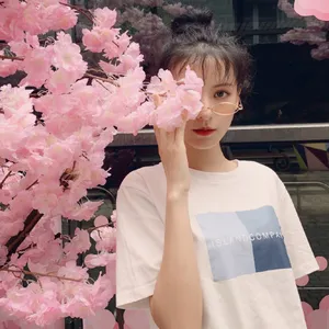 张予曦清新俏皮自拍图片
