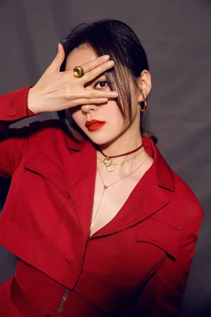 张靓颖性感美艳写真图片_2