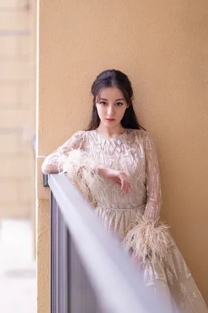 迪丽热巴仙气性感写真图片_2