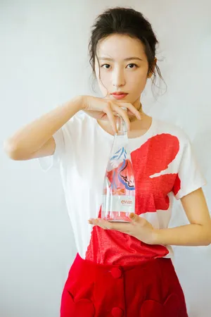 周雨彤清新甜美活动照图片_9